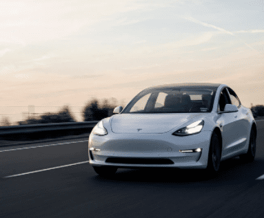 Vehículo eléctrico de la marca Tesla